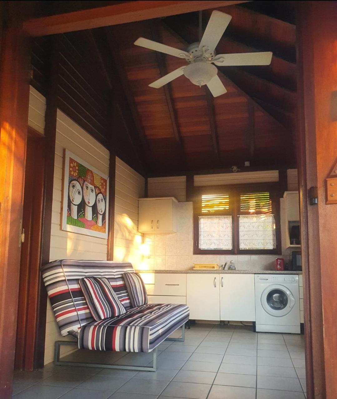Cottage La Pointe Marine 德赛 外观 照片